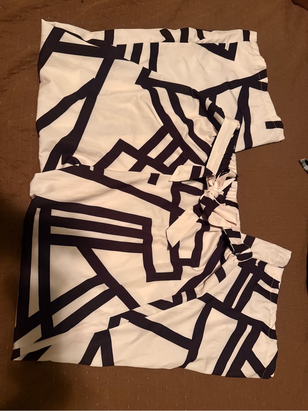 Geometric Print White and Black Wrap Pant